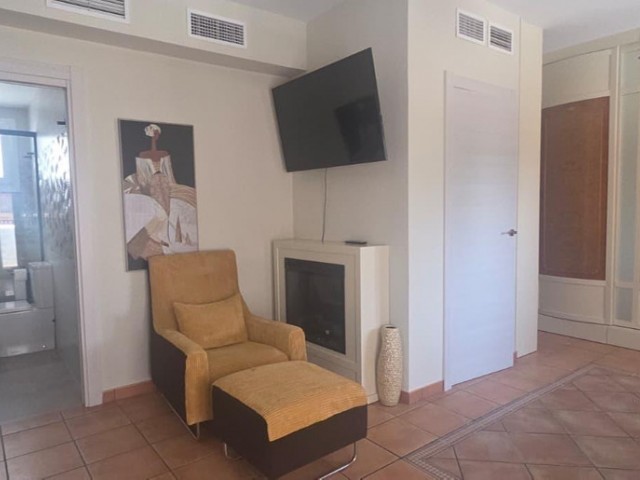 4 Bedrooms Townhouse in Fuengirola