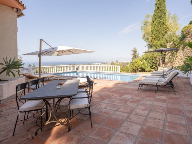 Villa con 5 Dormitorios  en El Rosario