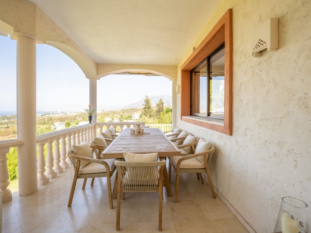 Villa con 5 Dormitorios  en El Rosario