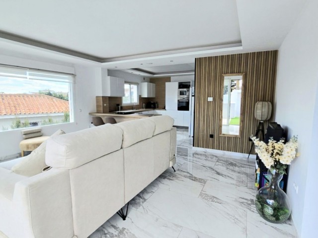 8 Bedrooms Villa in Riviera del Sol