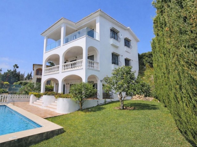 4 Schlafzimmer Villa in Mijas Costa