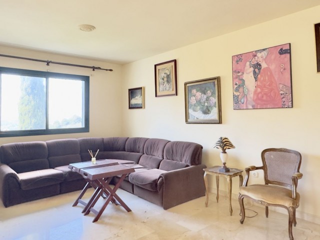 2 Makuuhuoneen Rivitalo Mijas