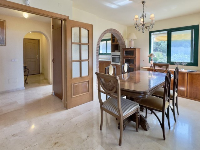 2 Makuuhuoneen Rivitalo Mijas