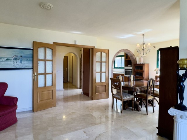 2 Makuuhuoneen Rivitalo Mijas