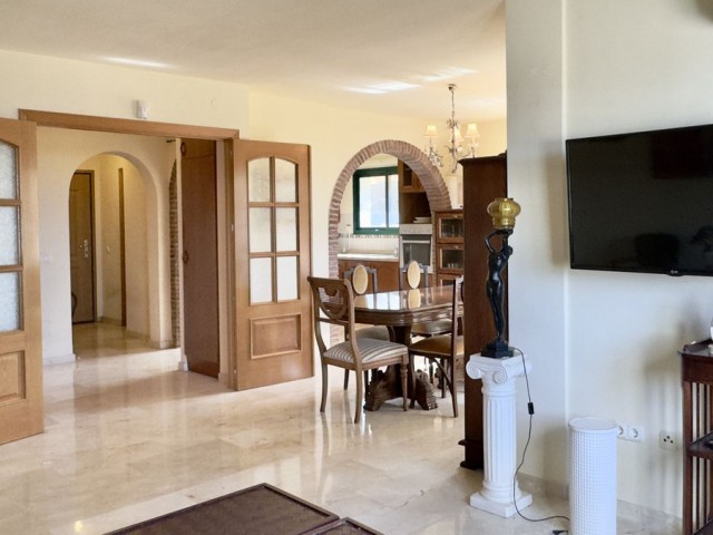 2 Makuuhuoneen Rivitalo Mijas