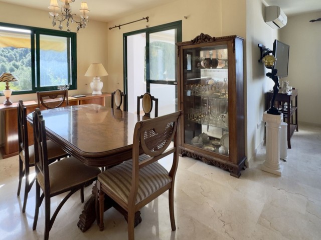 2 Makuuhuoneen Rivitalo Mijas