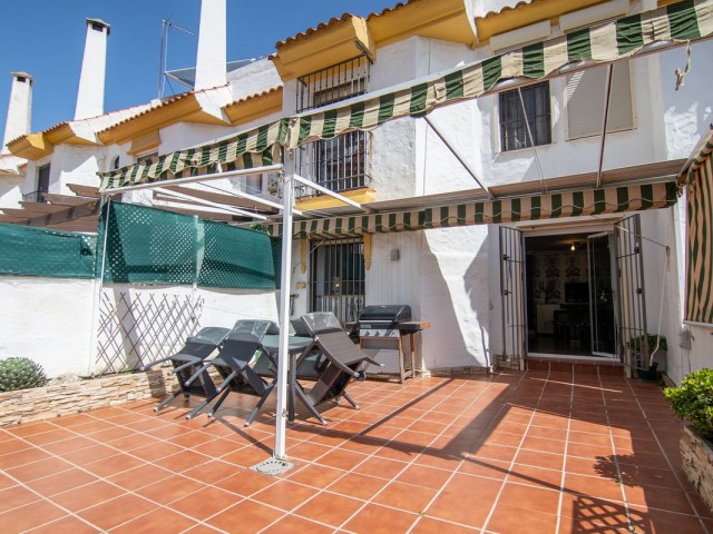 3 Bedrooms Townhouse in Estepona