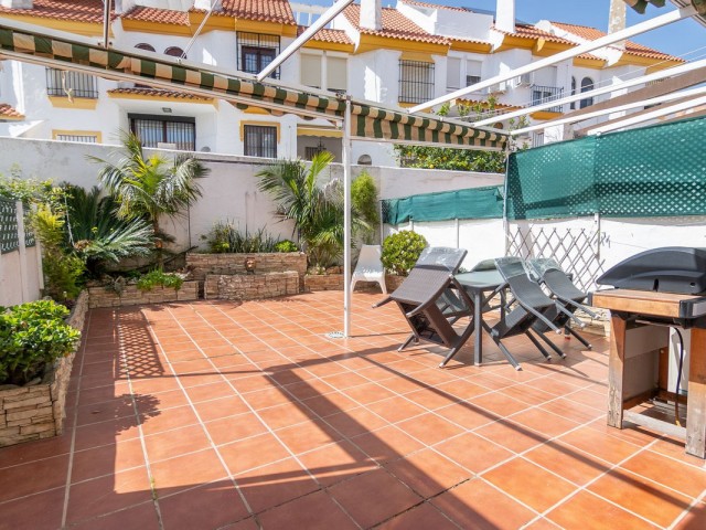 3 Bedrooms Townhouse in Estepona