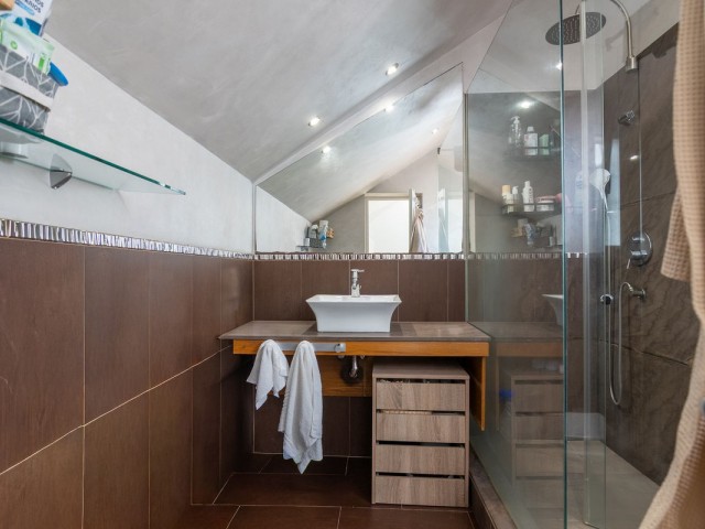 3 Bedrooms Townhouse in Estepona