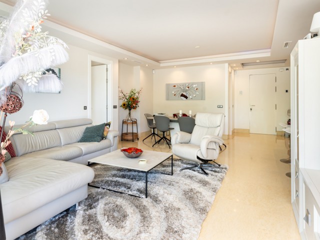 3 Bedrooms Apartment in Benahavís