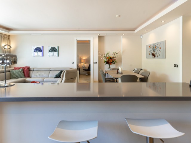 3 Bedrooms Apartment in Benahavís