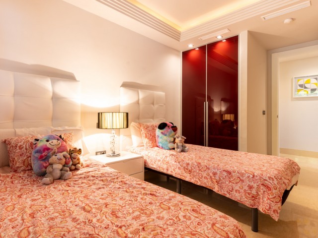 3 Bedrooms Apartment in Benahavís