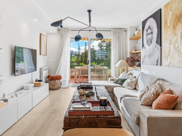 Huoneisto, Guadalmina Alta, R5271946