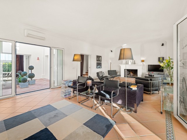 6 Bedrooms Villa in Sotogrande