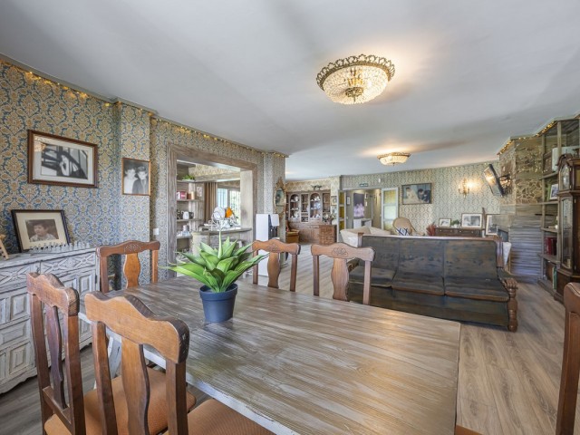 12 Bedrooms Villa in Marbella