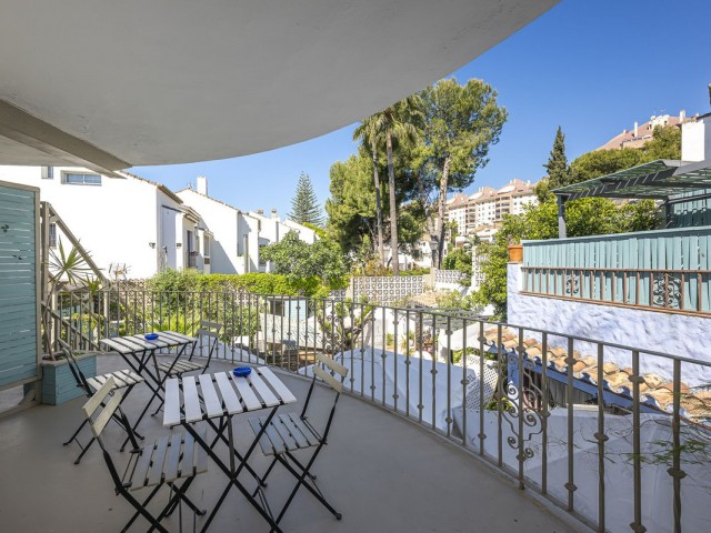 12 Bedrooms Villa in Marbella