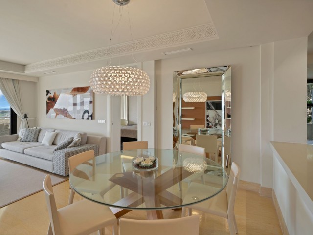 3 Bedrooms Apartment in Nueva Andalucía