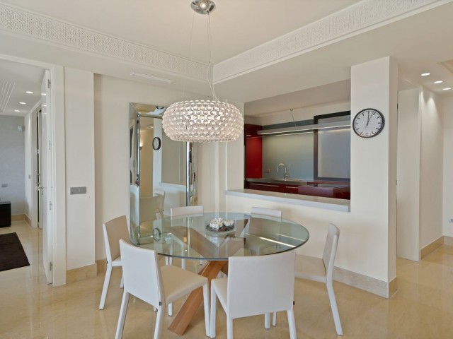 3 Bedrooms Apartment in Nueva Andalucía