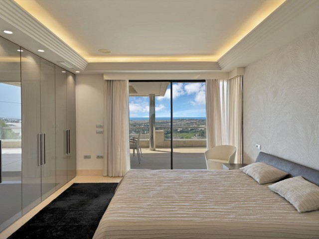 3 Bedrooms Apartment in Nueva Andalucía