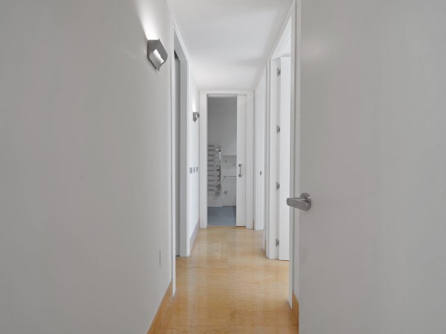 3 Bedrooms Apartment in Nueva Andalucía