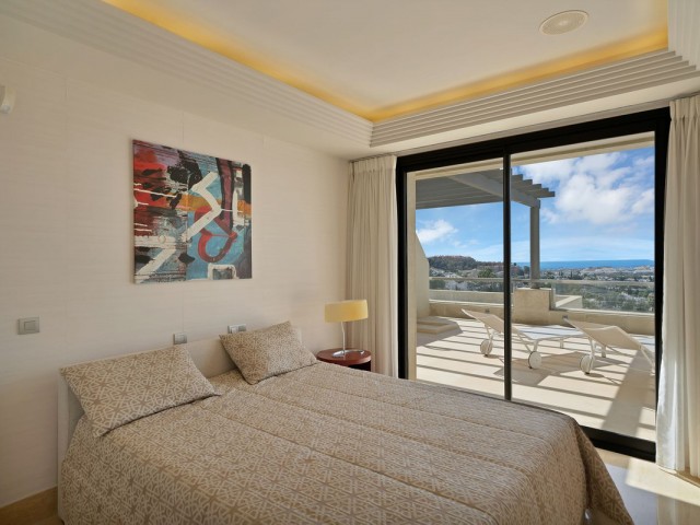 3 Bedrooms Apartment in Nueva Andalucía