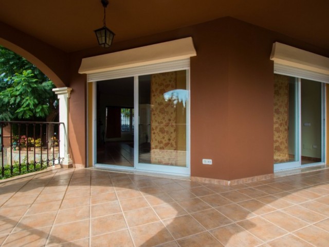 4 Bedrooms Villa in Campo Mijas