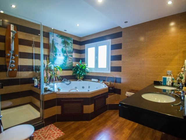 4 Bedrooms Villa in Campo Mijas