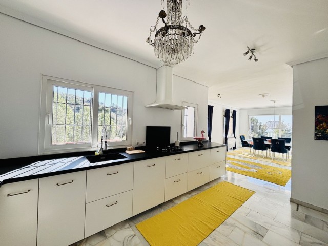 5 Slaapkamer Villa in Valtocado