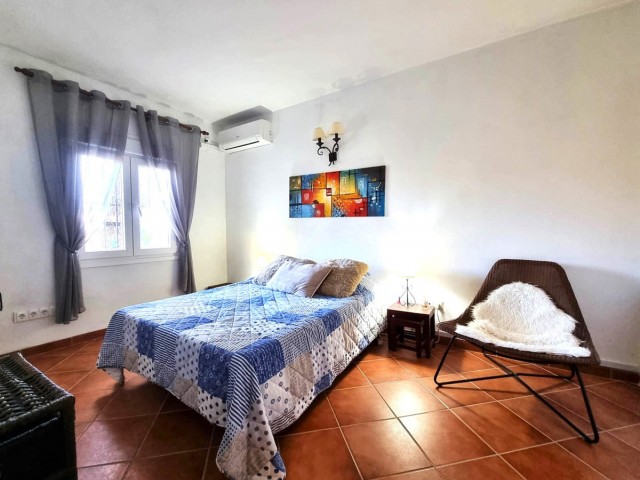 2 Bedrooms Villa in Benalmadena