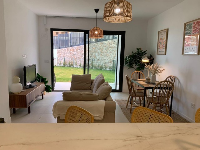 2 Bedrooms Apartment in Fuengirola