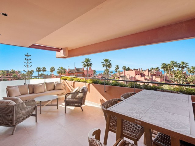3 Bedrooms Apartment in Estepona