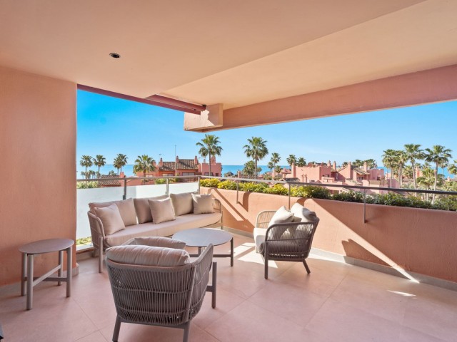 3 Bedrooms Apartment in Estepona