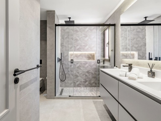 3 Bedrooms Apartment in Estepona