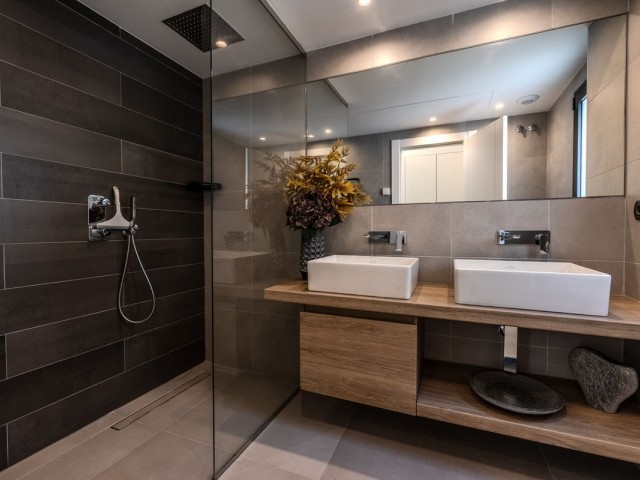 4 Bedrooms Villa in Selwo