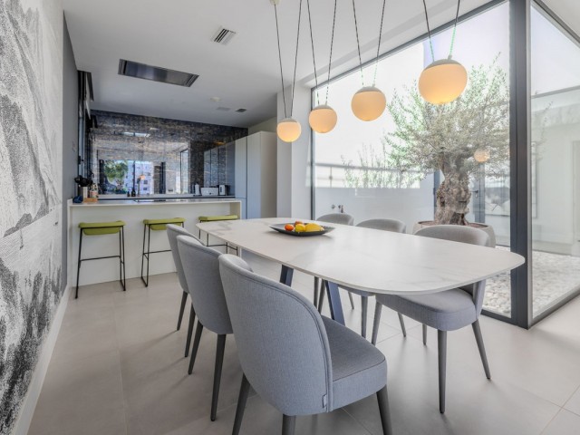 4 Bedrooms Villa in Selwo