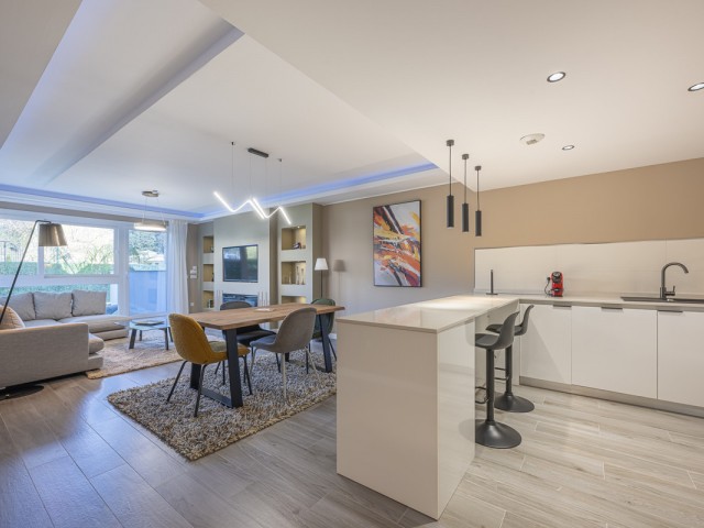 2 Bedrooms Apartment in Benahavís