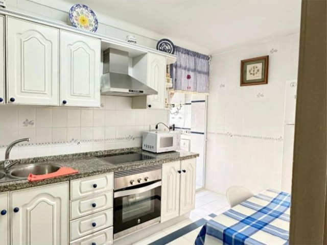 4 Bedrooms Apartment in La Carihuela