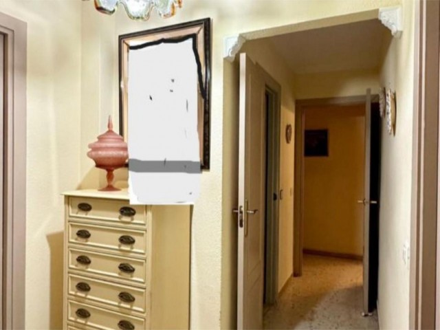 4 Bedrooms Apartment in La Carihuela