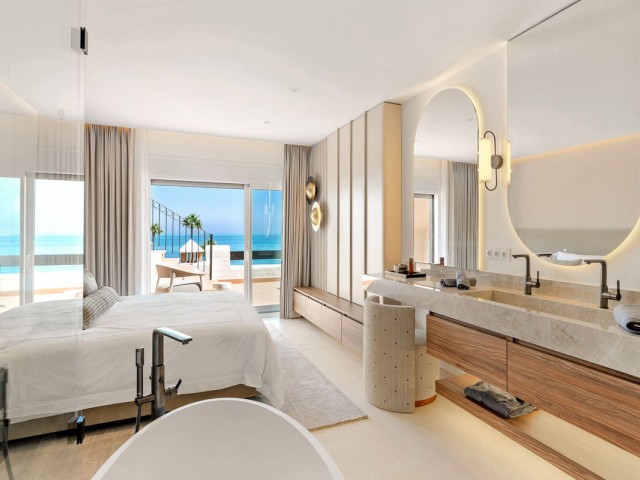 3 Bedrooms Apartment in Estepona