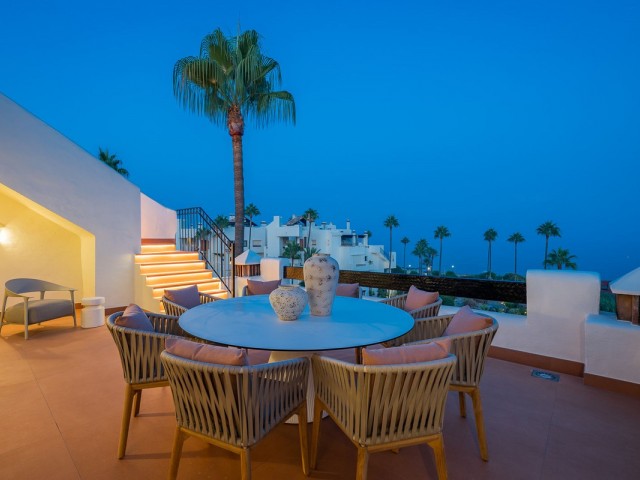 3 Bedrooms Apartment in Estepona