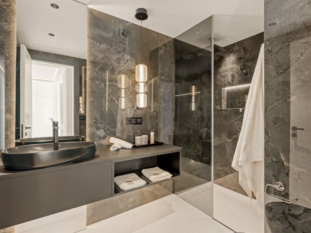 3 Bedrooms Apartment in Estepona