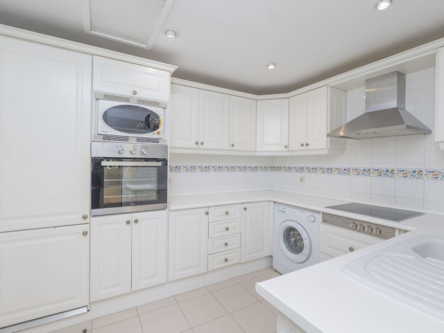 2 Bedrooms Apartment in Elviria