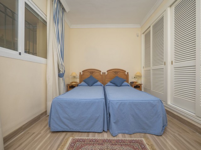 2 Bedrooms Apartment in Elviria