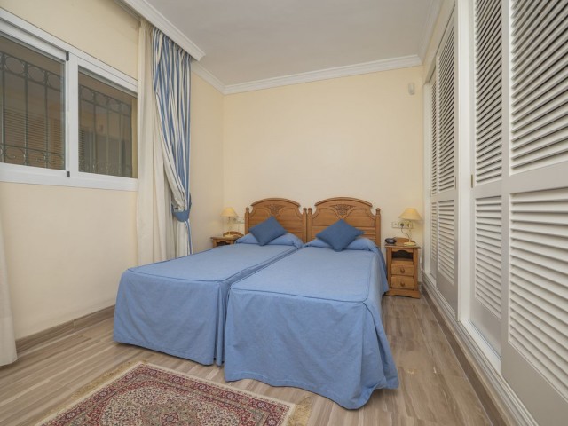 2 Bedrooms Apartment in Elviria