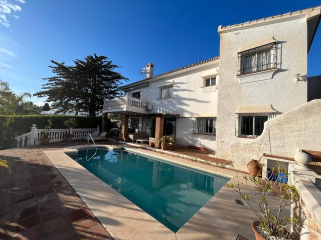 4 Bedrooms Villa in Riviera del Sol