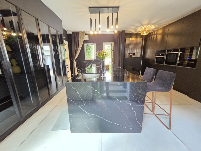 2 Schlafzimmer Reihenhaus in Nueva Andalucía