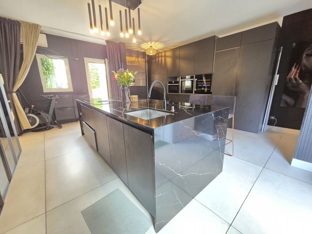 2 Schlafzimmer Reihenhaus in Nueva Andalucía