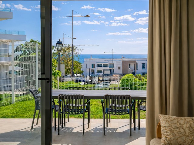 2 Bedrooms Apartment in Estepona