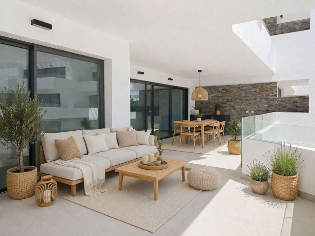 2 Bedrooms Apartment in Estepona