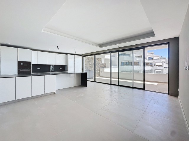 2 Bedrooms Apartment in Estepona